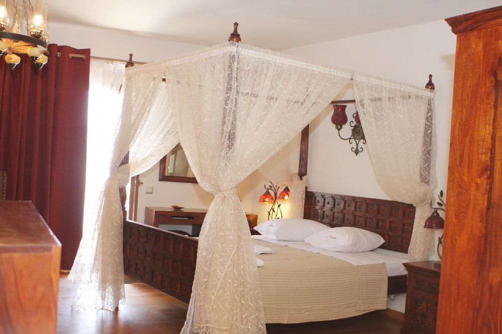 Castelo Boutique Hotel Panteli Bagian luar foto